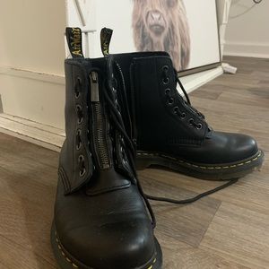 Dr. Martens Pascal Napa leather boots. Size 7 they fit a 7.5-8 in women’s
